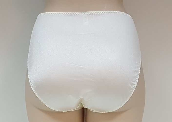 Elbrina Johanna crème short Elbrina Johanna crème short