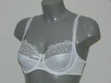 Elbrina Curly white soft-cup bra