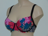 Sapph Beach Mamia pink padded bikini bra