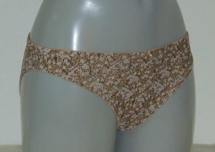 Eva Olivia brown short Eva Olivia brown short