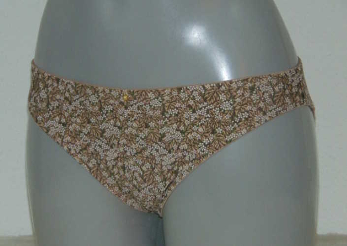 Eva Olivia brown short Eva Olivia brown short