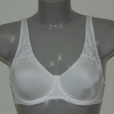 Eva Diva white soft-cup bra