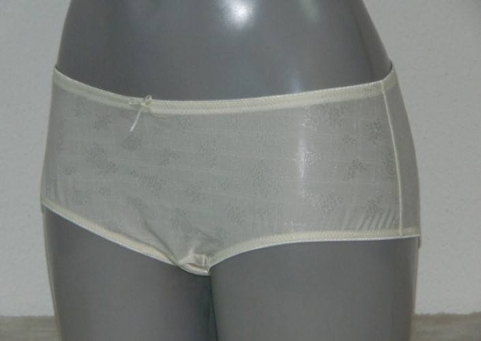 Eva Jaquard ivory short Eva Jaquard ivory short