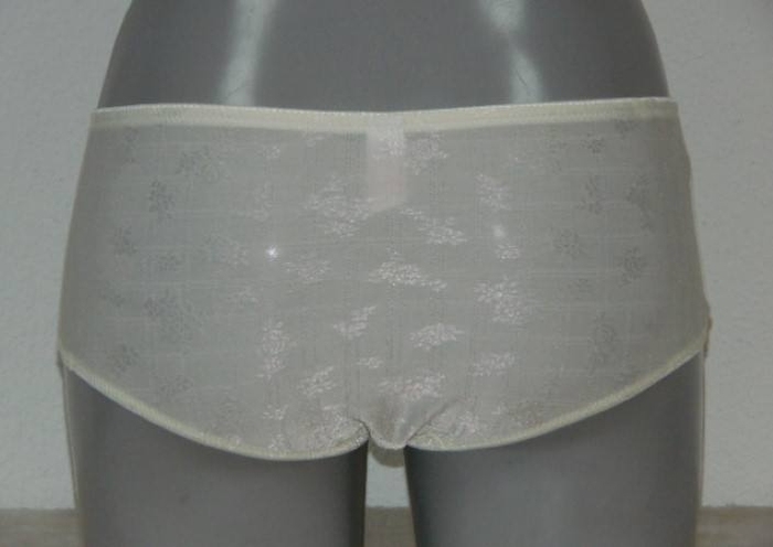 Eva Jaquard ivory short Eva Jaquard ivory short