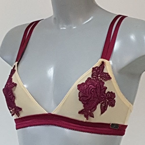 DDO Special F4P bordeaux non-padded bra DDO Special F4P bordeaux non-padded bra
