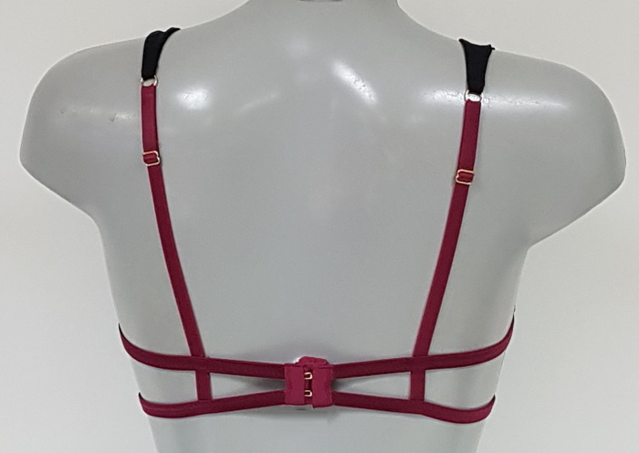 DDO Special F4P black/red non-padded bra DDO Special F4P black/red non-padded bra