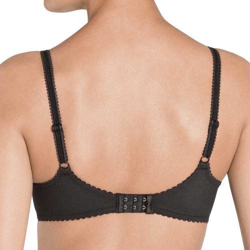 Triumph Perfect Shaper black padded bra Triumph Perfect Shaper black padded bra