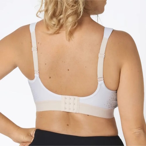 Triumph Triaction Workout white/pink sport bra Triumph Triaction Workout white/pink sport bra