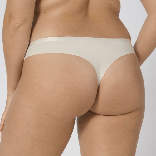 Triumph Sexy Angel Spotlight ivory thong Triumph Sexy Angel Spotlight ivory thong