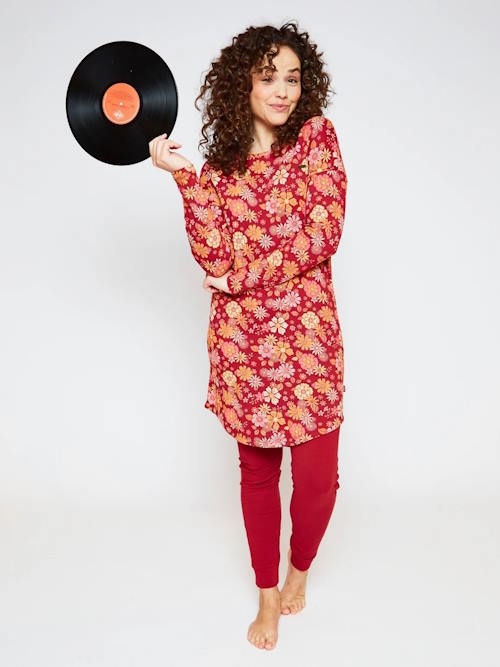 Charlie Choe Flower Power red nightdress Charlie Choe Flower Power red nightdress