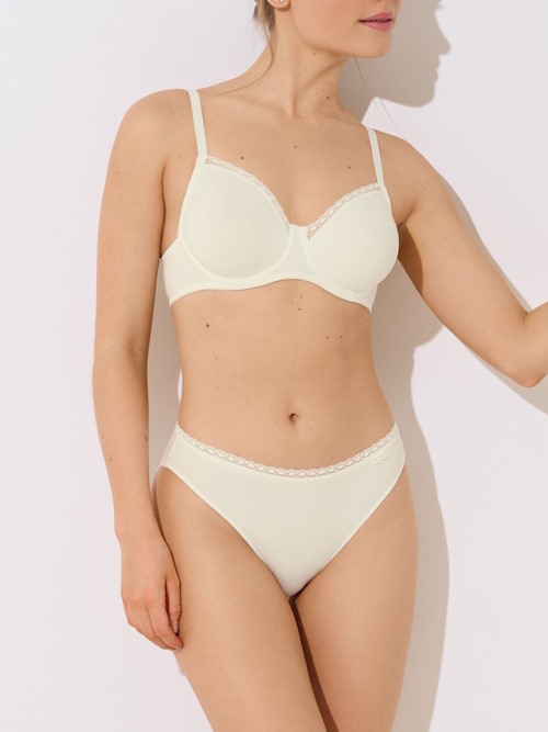 Lisca Ines ivory non-padded bra Lisca Ines ivory non-padded bra