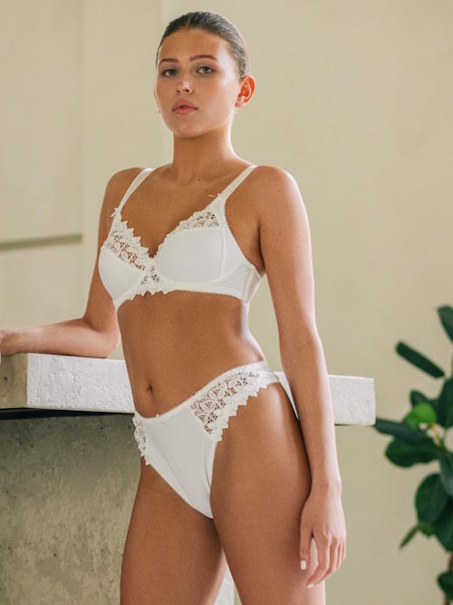 Guy de France Embroidery ivory non-padded bra Guy de France Embroidery ivory non-padded bra